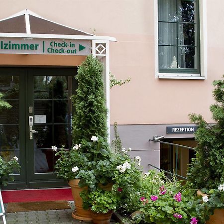 Hotel Parkidyll Берлин Екстериор снимка